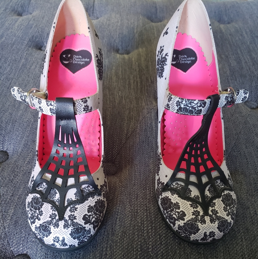 Hot Chocolate Design Chocolitas Mary Jane Pump Spider Web